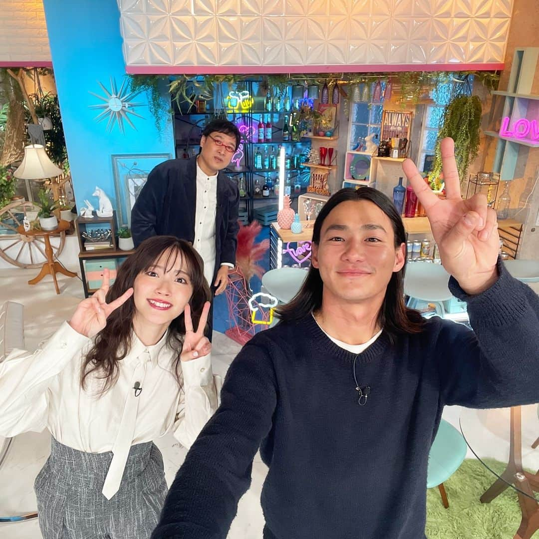 あざとくて何が悪いの？（テレビ朝日公式）さんのインスタグラム写真 - (あざとくて何が悪いの？（テレビ朝日公式）Instagram)「11/30(木)深夜0時45分〜 ※一部地域を除く 初登場⭐️ #野村周平 をゲストに迎え!! あざと連ドラ第９弾!!　 「フツーじゃなくて何が悪いの？」第2話鑑賞👀⭐️ 先週からスタートしたあざと連ドラ第9弾!! 今週は悠人が出会った初日に小雪の自宅へ… どんな展開が待っているのか… スタジオトークではここでしか聞けない 野村周平の恋愛観を赤裸々に💞😳 放送お楽しみに〜🎀 #あざとくて何が悪いの」11月28日 18時13分 - azatoinsta