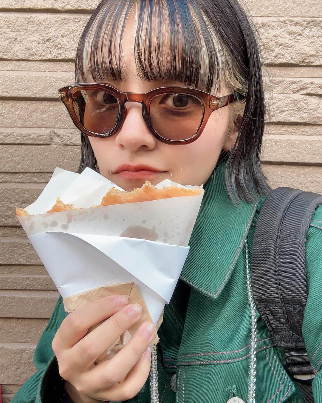 大滝友梨亜さんのインスタグラム写真 - (大滝友梨亜Instagram)「鎌倉で食べたシュガーバタークレープ。🐝🍯  パリパリ系のクレープが好きだから 私好みでした。  最近は、生クリームが重くなってきたことを 実感して、ちょっとショックでした笑  もうそんなお年なのか。。。 まぁそれでも良い🙃   #コクリコクレープ   #鎌倉  #おなかすいた   #ゆりあのいんすた」11月28日 18時15分 - takiomaru