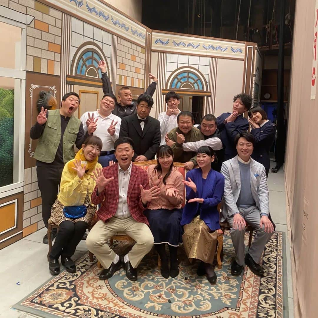 川畑泰史さんのインスタグラム写真 - (川畑泰史Instagram)「m(_ _)m  本日から 祇園花月の新喜劇は 吉田裕座長週です!!!  お客さんもたくさん来て頂き 盛り上がっております!!!  来週の月曜日までですー 是非～!!!!🐴🐴🐴🐴」11月28日 18時18分 - kawabatayasushi