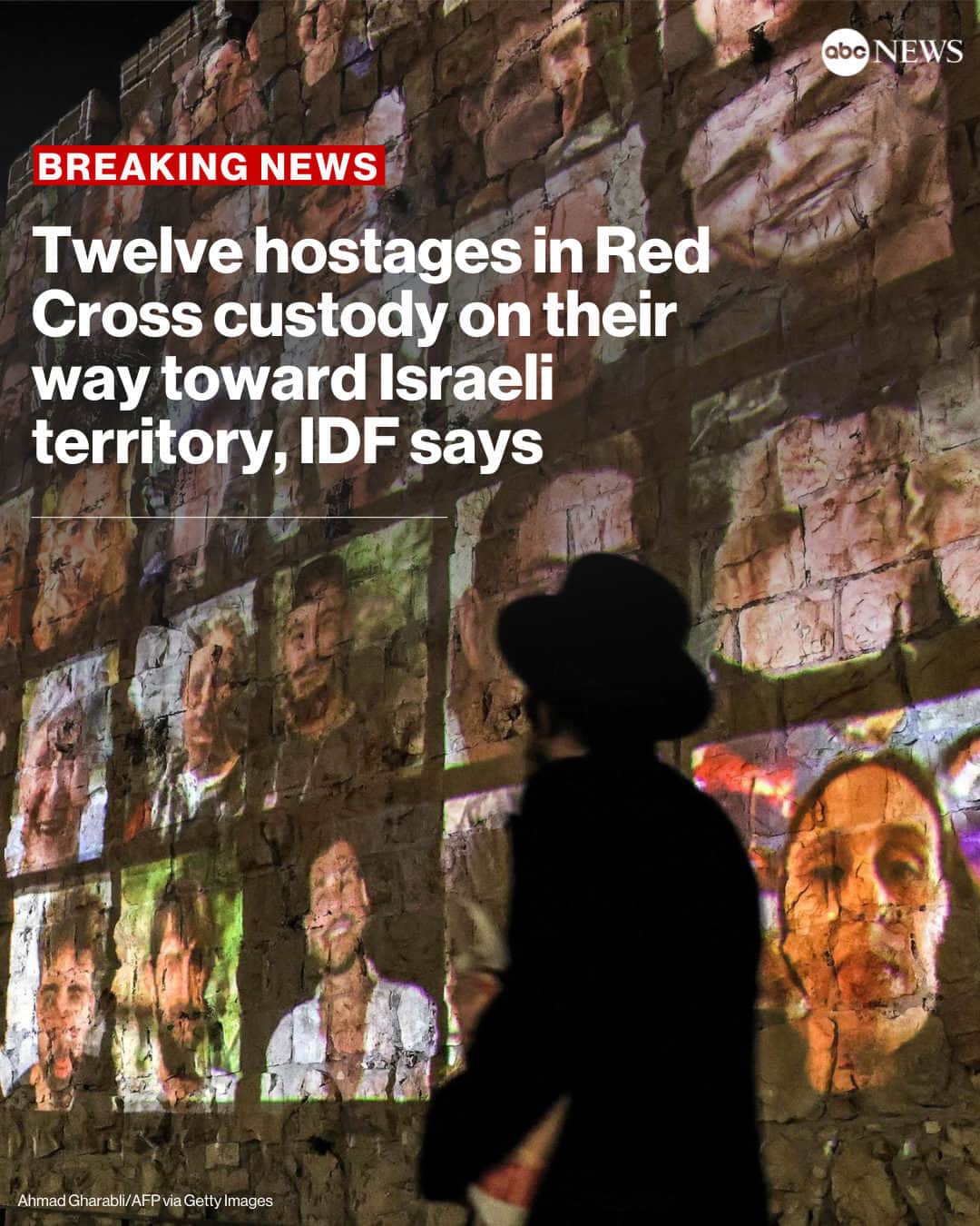 ABC Newsのインスタグラム：「BREAKING: Twelve hostages are on their way toward Israeli territory and are in Red Cross custody, according to the Israel Defense Forces.  The hostages include 10 Israelis and two foreign nationals, both from Thailand, officials said. Read more at the link in bio.」