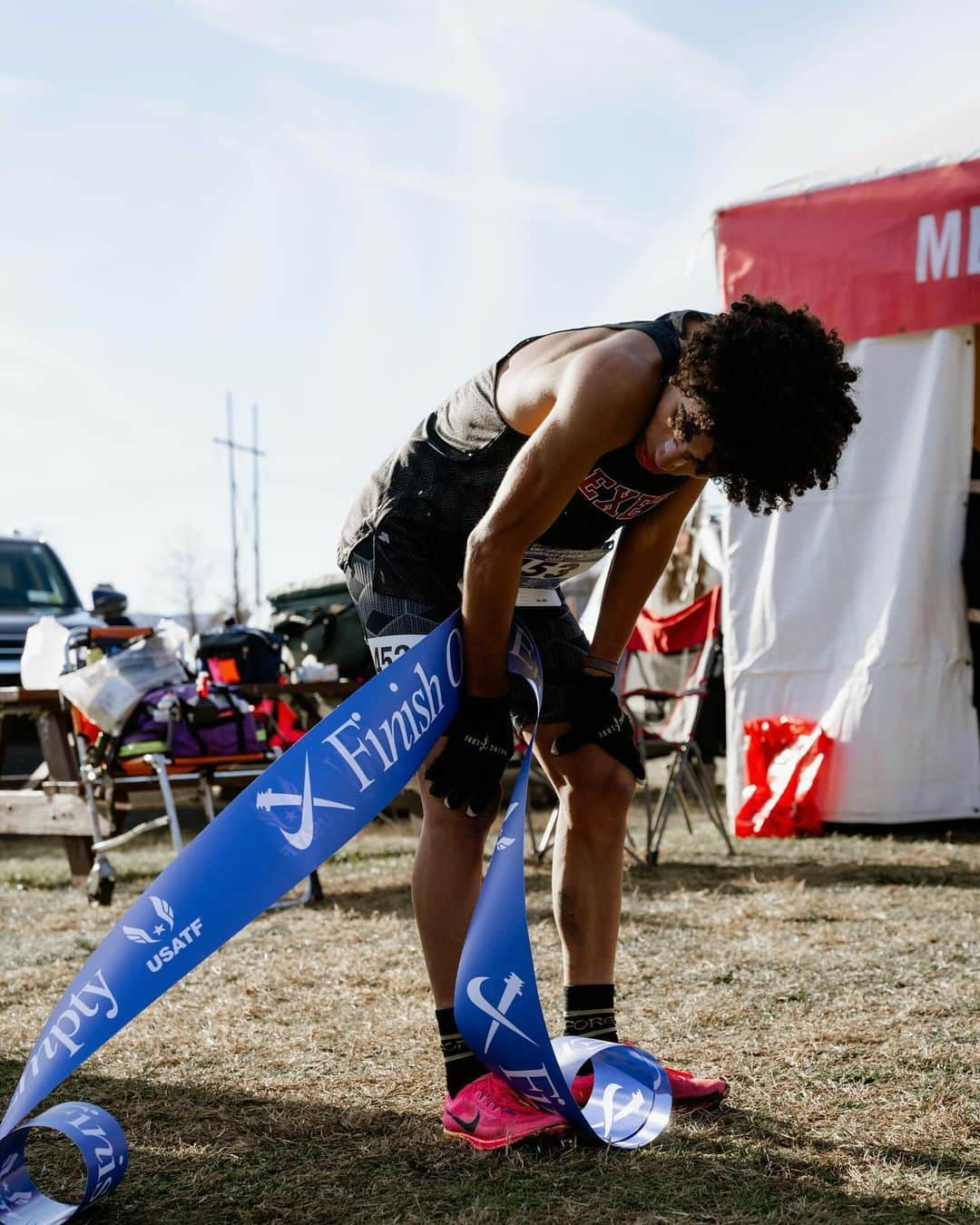 The Run Dept.さんのインスタグラム写真 - (The Run Dept.Instagram)「This sport was made to move us forward.  Over this past month, 20,000 high school harriers have taken to the grass, dirt, and gravel to extend their cross-country seasons at Nike Cross Regionals. While 408 of these athletes will compete for a US title this weekend, it’s impossible to push ahead without looking back.   Congrats to all the runners that competed at NXR, knowing they crossed a finish line, not the finish line.  🔗 in bio for more on NXN.  📸: @kgunaa @cristinahsuciu @justin_yall @joshua_dwight」11月29日 4時18分 - nikerunning