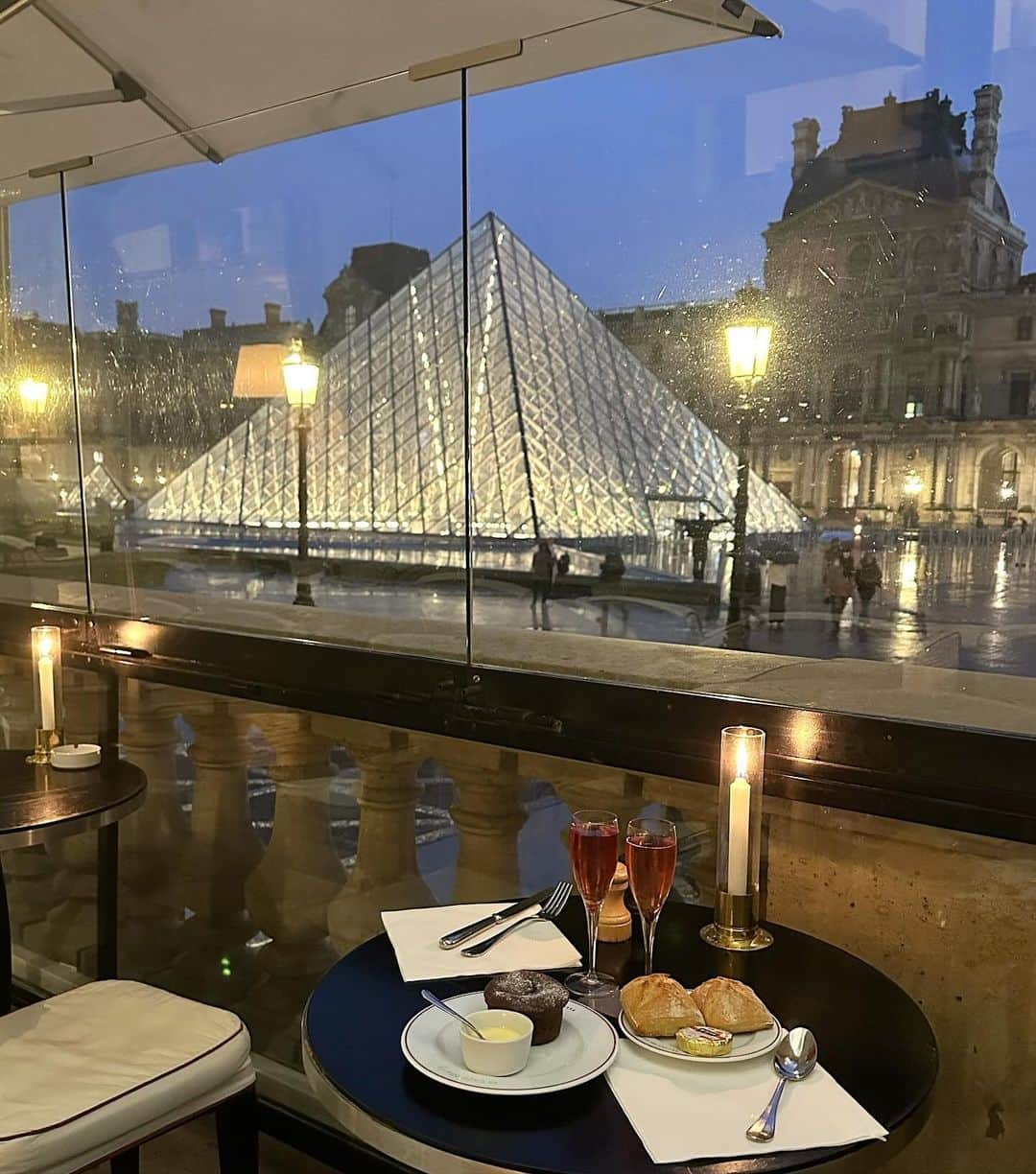 櫻田結子さんのインスタグラム写真 - (櫻田結子Instagram)「📍Le Cafe Marly ⁡ ルーヴル美術館横のカフェテラス🇫🇷 夜の雰囲気すきだった..♥ ⁡ ⁡ ⁡ #Paris ⁡」11月28日 20時12分 - yu_ppoco