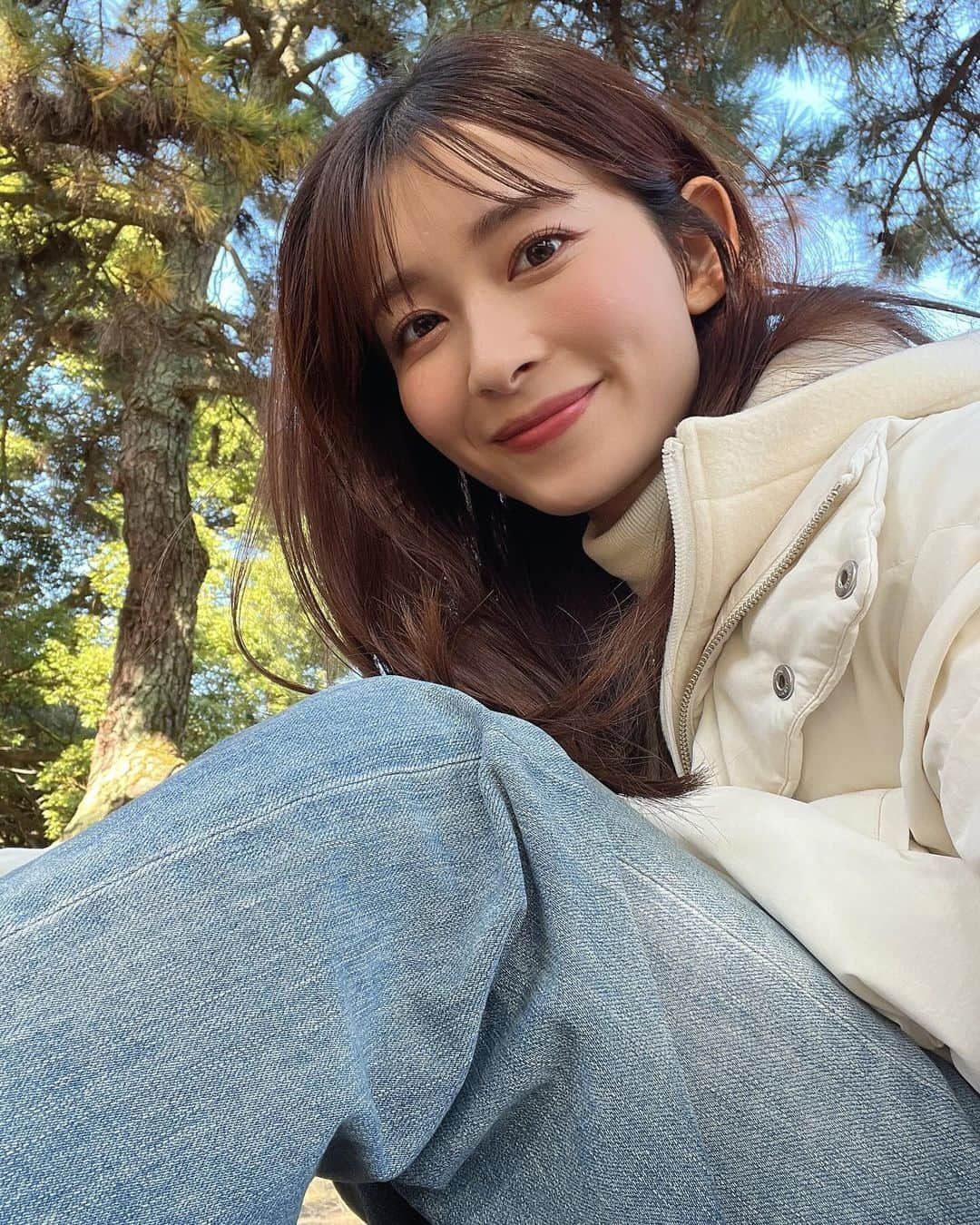 山本里菜さんのインスタグラム写真 - (山本里菜Instagram)「. 暖かい日にお外でのんびり パワーチャージした日☀️  今日のお仕事は とっっても緊張した🥹 ああぁ、、！！！ でも楽しかった💞✨ また呼んでもらえるように頑張る💪  #お散歩 #パワースポット #皆さんにもいいことありますように」11月28日 20時19分 - rinayamamoto_0622