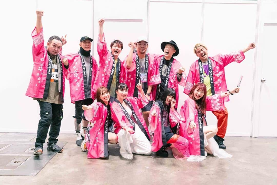 ASCAさんのインスタグラム写真 - (ASCAInstagram)「THANKS FOR COMING TO ◤Anime Festival Asia Singapore 2023×SACRA MUSIC FES.◢  4年半ぶりにシンガポールでLIVEができて 心からの歌を届けることができて幸せでしたっ I'm home! Love you all♥ Hope to see you again.  思い出沢山持ち帰って次は5日後、香港で会いましょう✈︎  #ASCA #asca_jp #sacramusic #singer #goodmusic #music #newrelease #newmusic #photography #photooftheday#portraitgames #earth_portraits #moodygrams #vscoportrait #fashion #japan #anime #anisong #Spotify #Applemusic #LINEMUSIC #portraitpage #AFASG2023」11月28日 20時23分 - asca_jp