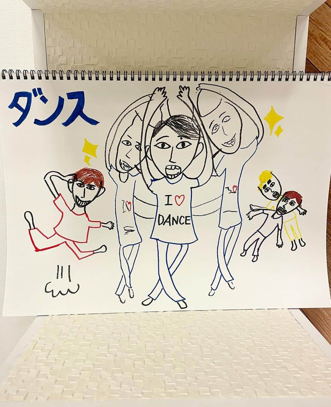 三宅絹紗さんのインスタグラム写真 - (三宅絹紗Instagram)「☃️ 盛岡の最高気温、一桁台の日が デフォルトになってきているこの頃  あすは冷え込みが強まりそうで 今から身構えております、、、🥶  体調崩さないよう 温めて過ごしましょうね🕯️  #いつかの衣装#不意打ち#rcawaii#ヘアアレンジロング#三宅イラスト#いわて#めんこいテレビ#三宅絹紗」11月28日 20時30分 - kinusa_miyake_mit