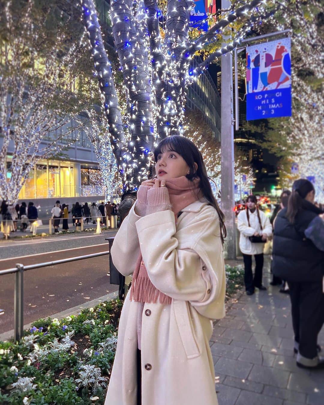 村田倫子さんのインスタグラム写真 - (村田倫子Instagram)「🎄💞  だいすきなクリスマス。 とてもきれいだった〜。  #けやき坂イルミネーション  #idem_idea」11月28日 20時37分 - rinco1023