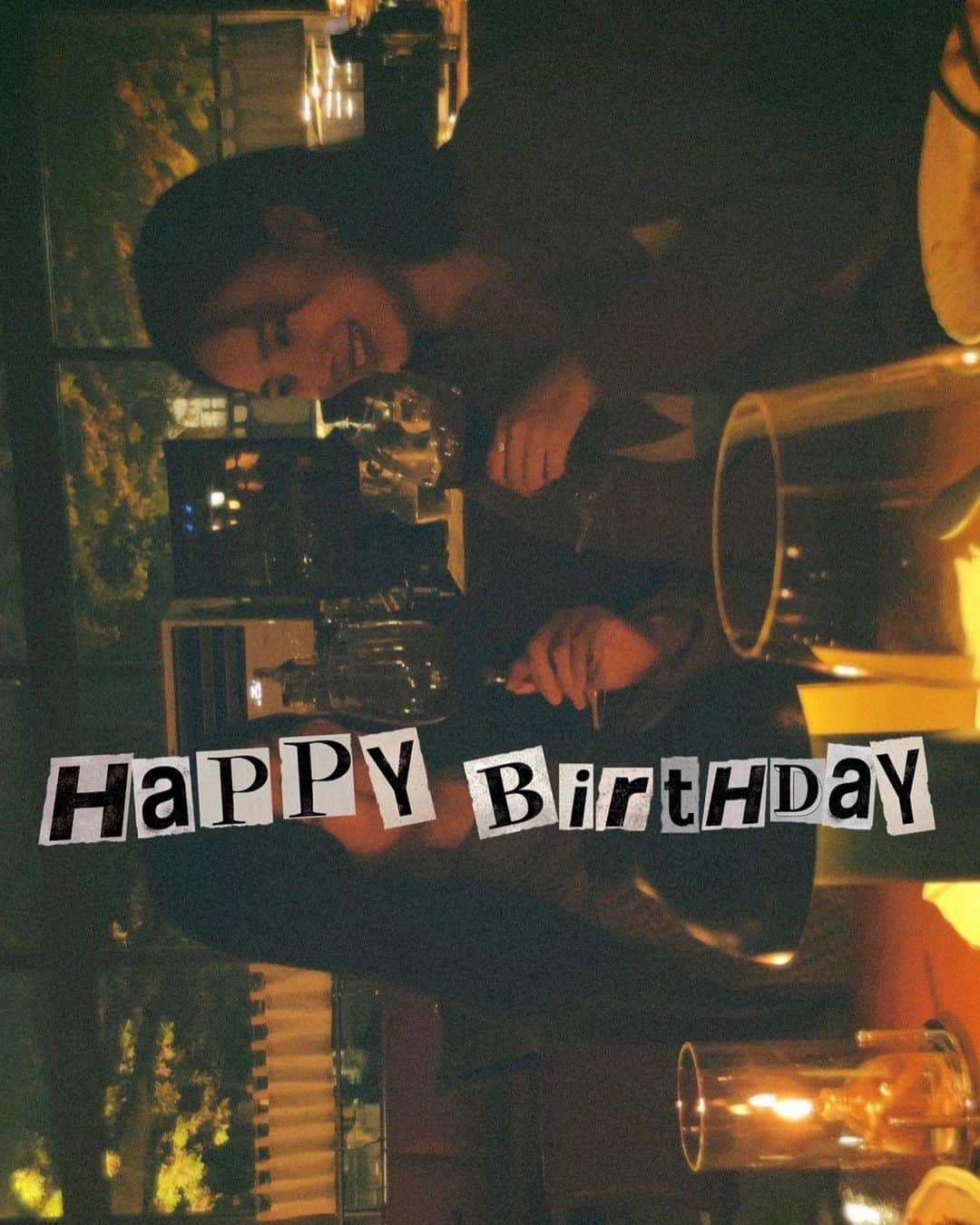 キム・ウンジョンさんのインスタグラム写真 - (キム・ウンジョンInstagram)「11월28일🎂 1,2 곰돌이케이크는 녹아내리고 살아남은 딸기케이크와 오늘 3 맛있었던 어제의 와인🥂 4, 5, 6 2주전 함께했던 생일파티」11月28日 20時56分 - eunjung1128