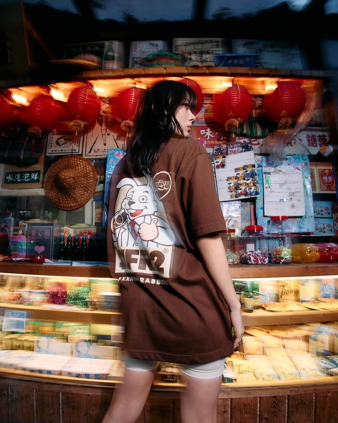#FR2のインスタグラム：「We are excited to launch @fxxkingrbbits x  @juicestoretw collaboration in Taiwan!  #FR2 x JUICE Taiwan   12/1 (FRI.) 6 - 7pm - SPECIAL GUEST: RYO ISHIKAWA - FREE DRINKS - DJ LAZYFINGA  Venue: JUICE Taipei  No.38, Sec.1, Dunhua S. Rd. Taipei, Taiwan  #FR2 #FR2xJUICETW #JUICESTORETW」