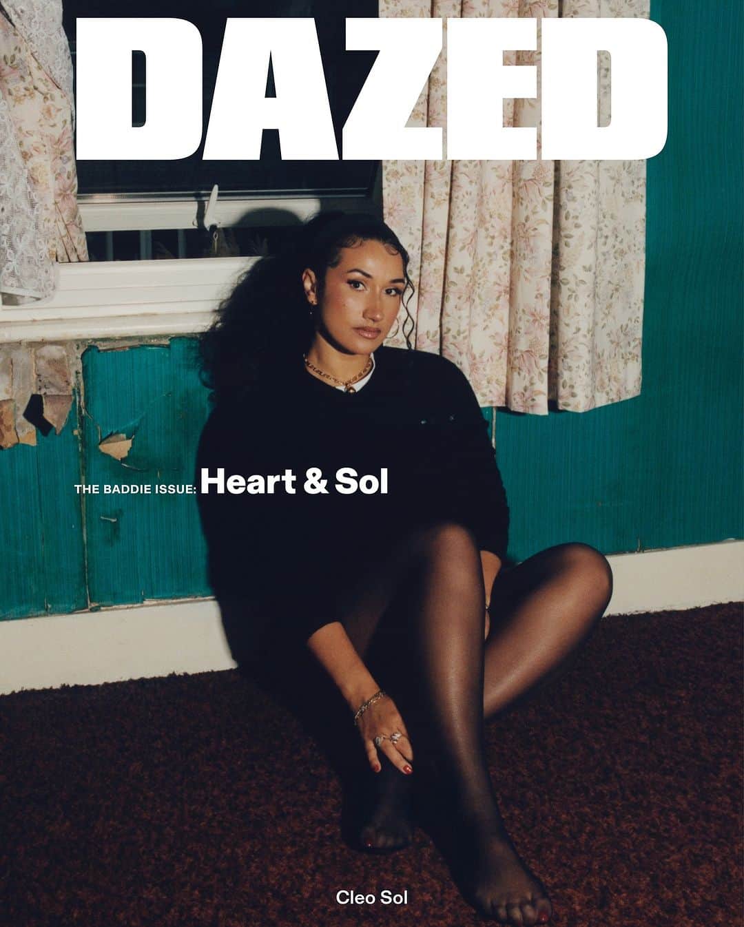 Dazed Magazineのインスタグラム：「Heart & Sol 🌞 Tender and devotional, the music of @gyallikeclee speaks in a way its author never felt comfortable sharing with the press. Stepping into her first-ever cover shoot for our Baddie issue, the singer opens up to her producer and soulmate @yardmanflo, about a collaboration built on love 💘⁠ ⁠ Tap the link in bio to read more 🔗⁠ ⁠ Photography @renellaice⁠ Styling @aikamoshita⁠ Hair @hbjbofficial⁠ Make-up @thefacefairy⁠ Nails @saffrongoddard⁠ Production @cebestudio⁠ Post Production @icestudios.co⁠ ⁠ Text @nopeconnor⁠ Interview @yardmanflo ⁠ ⁠ Editor-in-Chief @ibkamara⁠ Art Director @gareth_wrighton⁠ Editorial Director @kaci0n⁠ Fashion Director @imruh⁠ ⁠ #CleoSol wears all clothes @miumiu, Tiffany T gold earrings and Tiffany HardWear gold necklace @tiffanyandco⁠ ⁠ Taken from the winter 2023 #THEBADDIEISSUE of #Dazed」