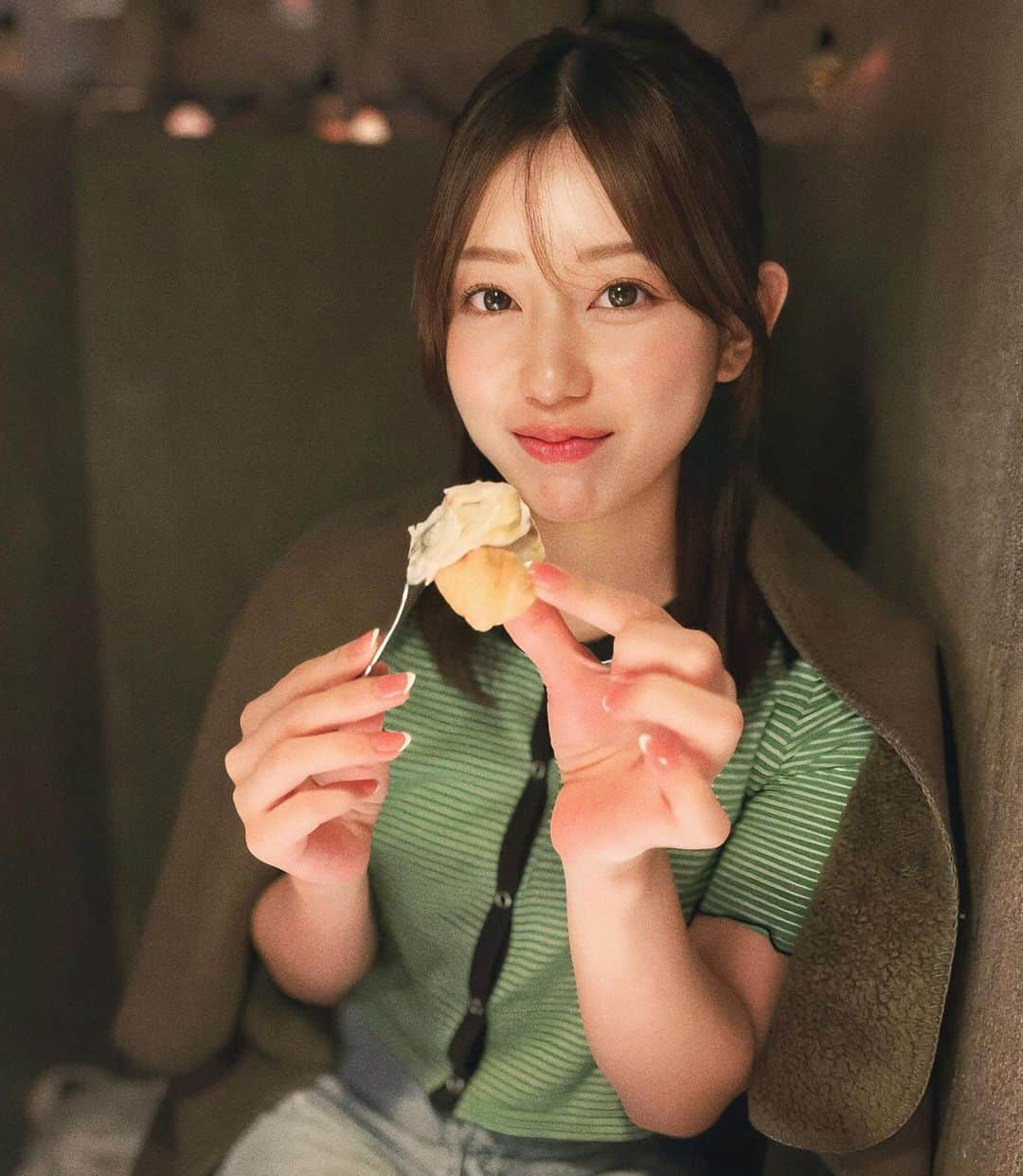 りーちゃんのインスタグラム：「食べるの大好き🫶  パテ系あったら絶対たべる😚  何枚目が好きー？？」