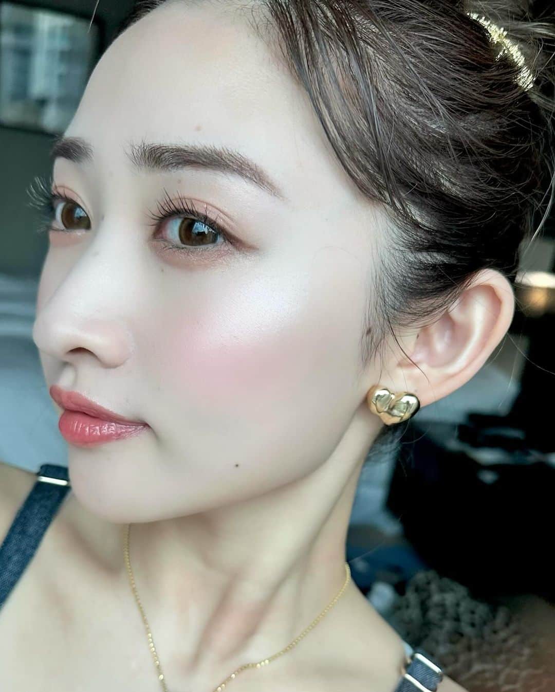 のぼりもえさんのインスタグラム写真 - (のぼりもえInstagram)「🇲🇾  FujikoとBYURコラボの足しパレ持ってきました😌✌️  涙袋は基本こちらの4つのアイテムで作ってます🙆‍♀️  @muice_official うるみリキッドライナー02 @fujiko_brand 涙袋ベイビー01 @wonjungyo_official_jp メタルシャワーペンシル02 @whomeeigari キララメライナー ラメシャンパン  #マレーシア旅行#マレーシア#コスメ紹介#コスメレビュー#持ち歩きコスメ#メイク動画#プチプラコスメ#ウォンジョンヨ#スナイデル」11月28日 21時23分 - moe_nobori