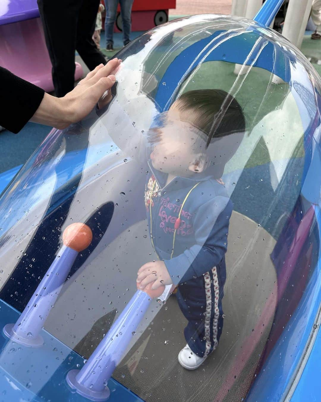 まやりんさんのインスタグラム写真 - (まやりんInstagram)「息子１歳✨お誕生日おめでとう✨🩵🩵 子供達のお陰で1年がこんなに楽しくあっという間💭 たくさん歩けるようになったら色んな所いこうね👶🏻🩵」11月28日 21時42分 - mayaaa_124