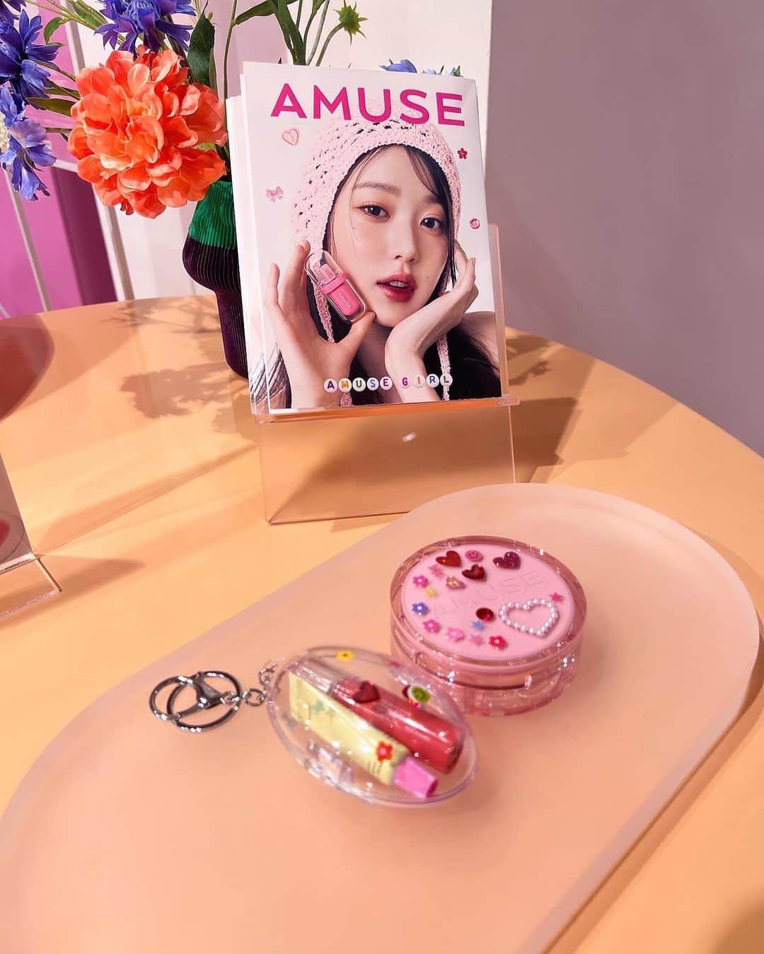 吉田菜々世さんのインスタグラム写真 - (吉田菜々世Instagram)「♡ @amuse.jp ローンチイベントにお邪魔しました❣️  かわいいコスメいーーっぱいあってテンション上がった🥺 そしてウォニョンちゃんもいっぱい🥺💕  #AMUSE #アミューズ #ビーガンメイク #ジェルフィットティント #韓国コスメ」11月28日 21時42分 - nanase__yoshida