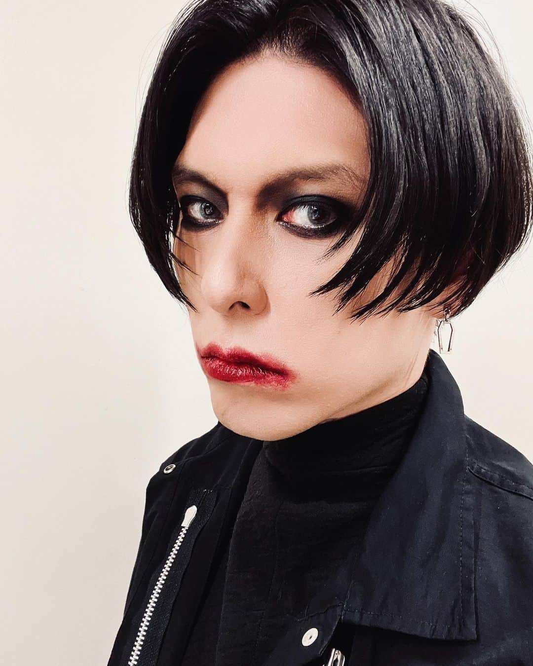 葉月のインスタグラム：「いぇい  #lynch」
