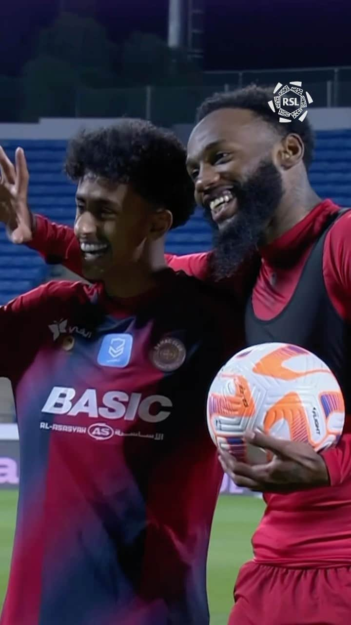 ジョルジュ＝ケヴィン・エンクドゥのインスタグラム：「N’Koudou’s first RSL hat trick ⚽️⚽️⚽️  #yallaRSL」