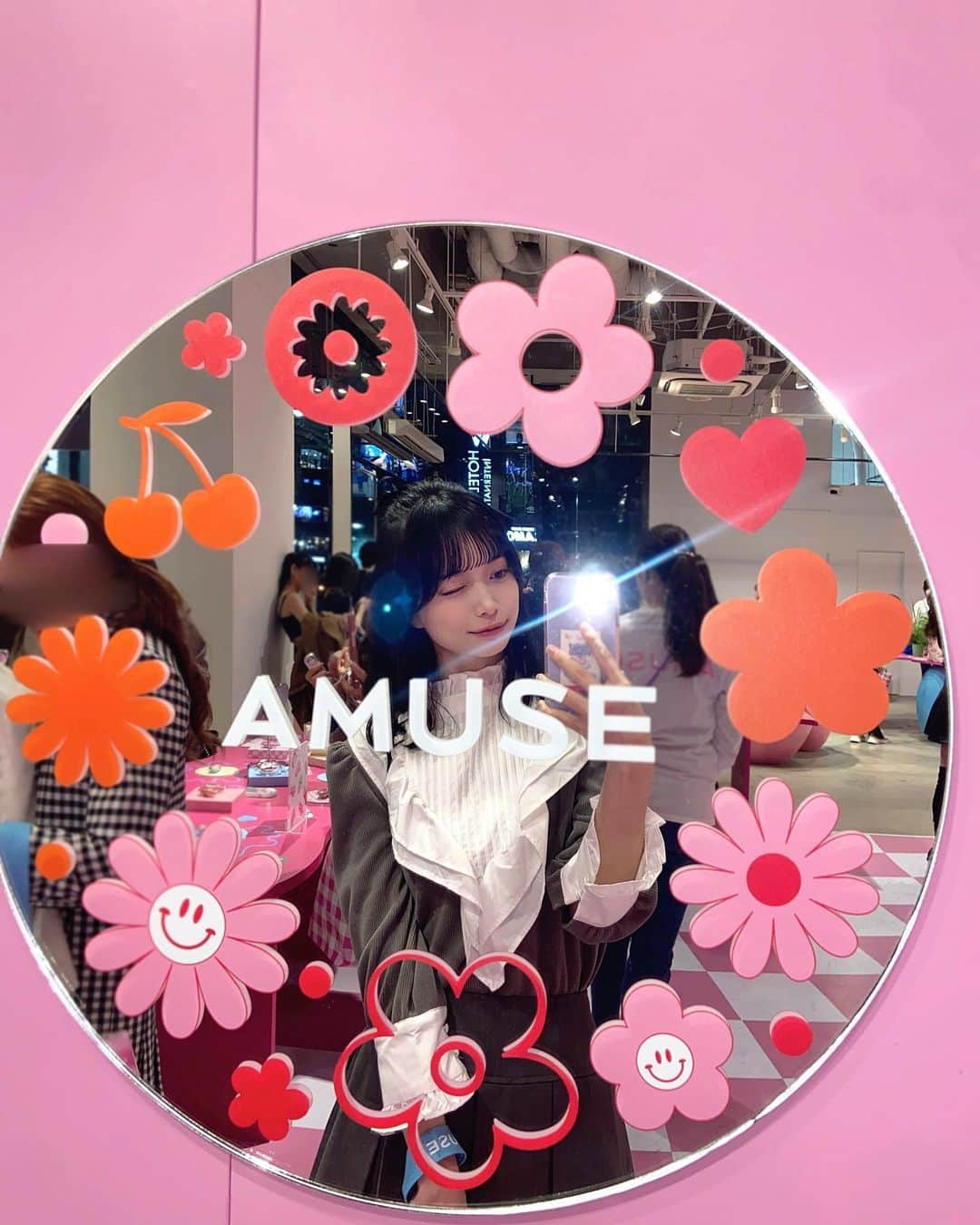 桜木ことさんのインスタグラム写真 - (桜木ことInstagram)「🪞🎀  (@amuse.jp )のローンチイベントにお邪魔しました🤍 リップの色味可愛すぎる〜 コスメ大好き💄  #AMUSE #アミューズ #ビーガンメイク #ジェルフィットティント」11月28日 22時23分 - koto_sakuragi