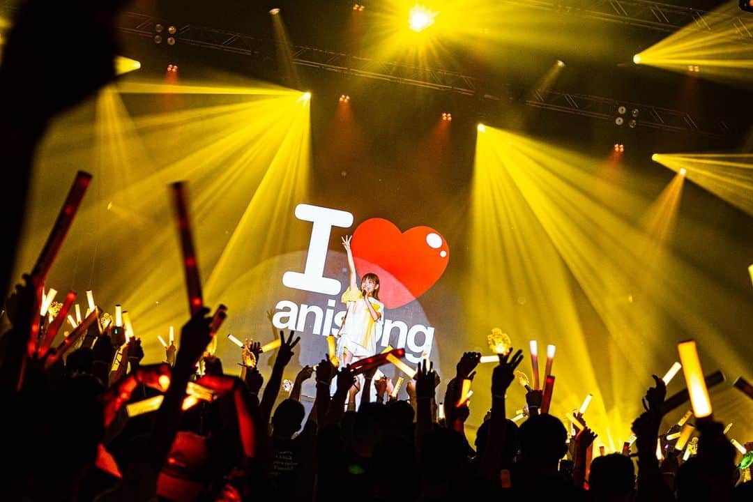 幹葉（スピラ・スピカ）さんのインスタグラム写真 - (幹葉（スピラ・スピカ）Instagram)「🌸AFA2023×SACRA MUSIC FES. 🌸  @animefestivalasia  I sang in Singapore for the first time🎤 It was an unforgettable day !!!  I'm sooooooooo happy😆😆😆💛  Thank you for having fun time with me🕺✨ Let's definitely meet again !!!!! It's a promise🤝  Love! Singapore🇸🇬🥰  #AFA #animefestivalasia #afasg #AFASG2023 #singapore #sacramusic #spiraspica #FLOW #ASCA #halca #NamiTamaki」11月28日 22時33分 - kanbajyanaiyo