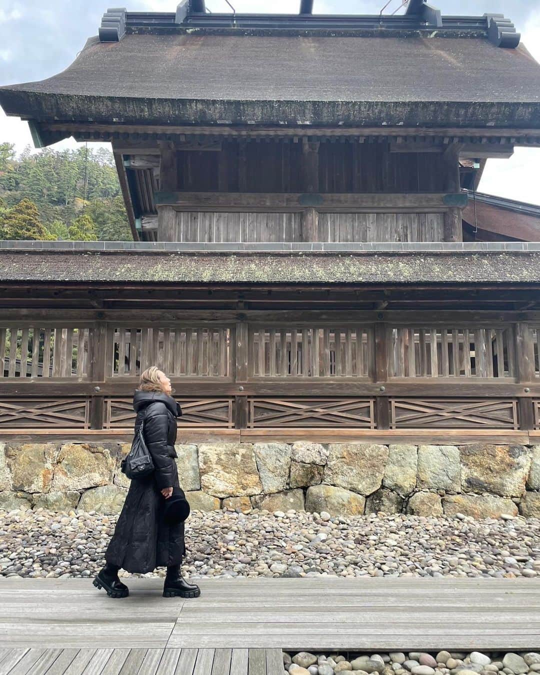 萬田久子のインスタグラム：「神在月〜⛩️ #出雲大社  #萬田久子」