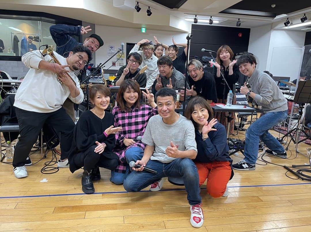 中山秀征さんのインスタグラム写真 - (中山秀征Instagram)「いよいよヒデライブまで2日になりました。 ゲネプロ真っ只中‼️ 忙しい皆さんスケジュール調整ありがとうございます😭 松本さん飯島直ちゃん、はるな愛ちゃんみんなプロフェッショナル‼️笑えて泣ける‼ お楽しみに‼️️」11月28日 22時44分 - hidechan0731