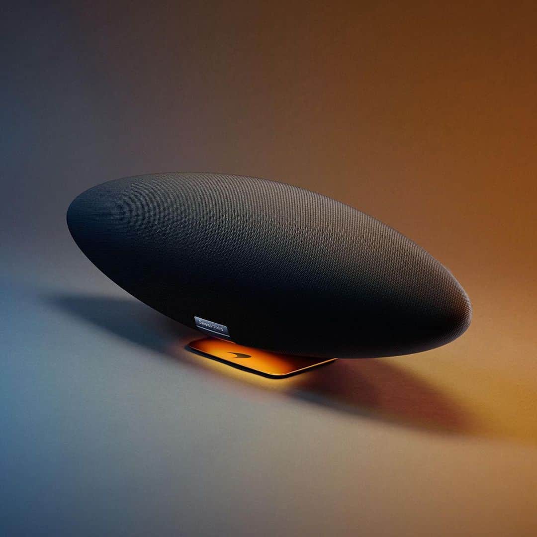 McLaren Automotiveのインスタグラム：「Celebrating the long-standing, award-winning relationship between Bowers & Wilkins and McLaren Automotive, the Zeppelin McLaren Edition speaker fuses McLaren-inspired styling and high-performance wireless sound.  #McLarenAuto #BowersWilkins #Zeppelin」