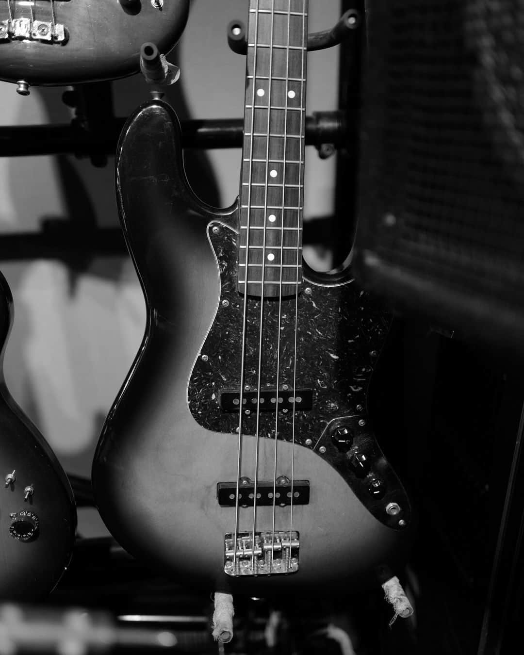 角田美喜さんのインスタグラム写真 - (角田美喜Instagram)「今日のレッスンスタジオにて渋い輝き✨ビルローレンス！#bass」11月28日 23時46分 - drumittan