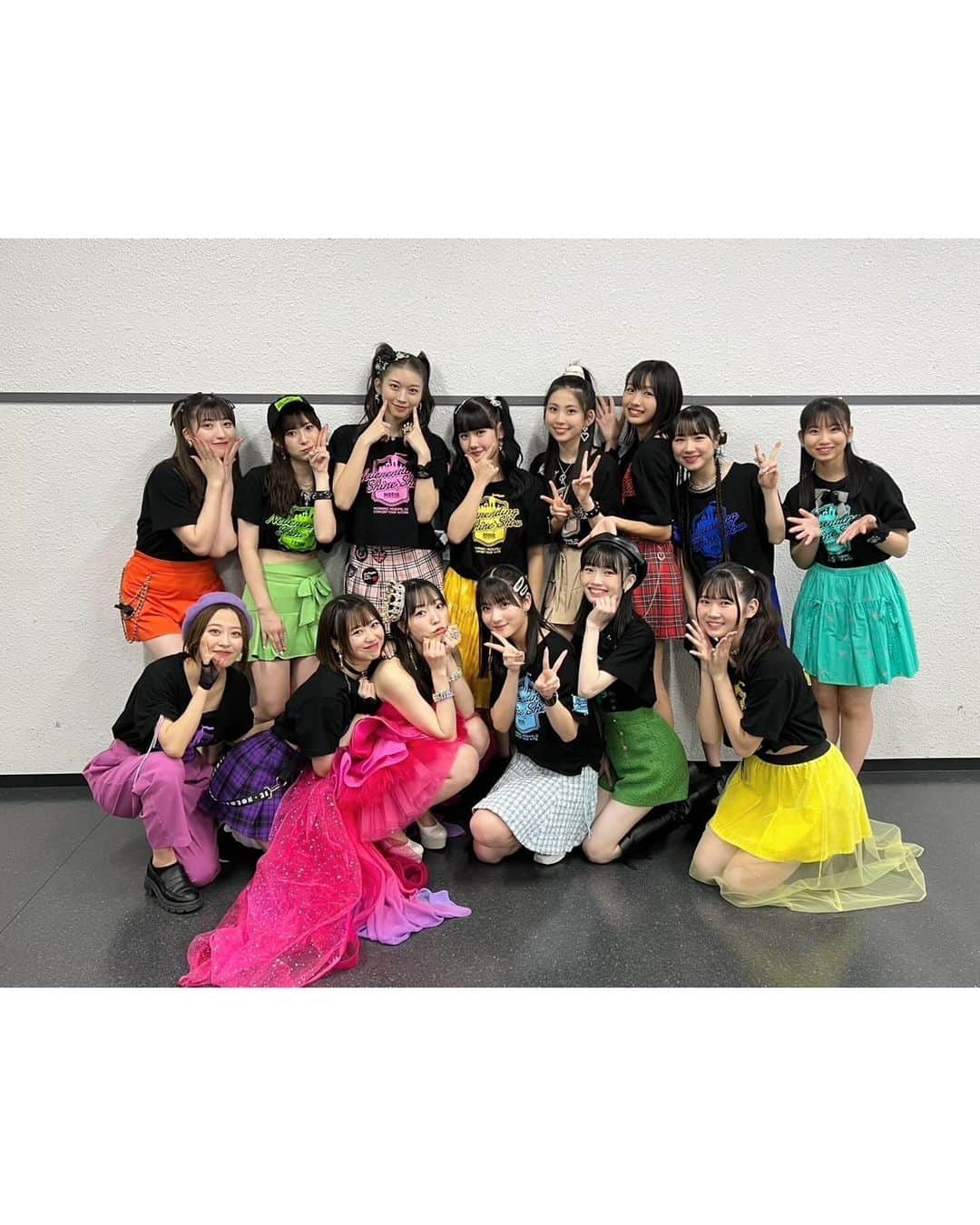 山﨑愛生さんのインスタグラム写真 - (山﨑愛生Instagram)「. 『モーニング娘。'23 コンサートツアー秋 「Neverending Shine Show」SPECIAL』 横浜アリーナ公演1日目でした🎤 ありがとうございました😁 幸せな時間でした🫶  📷 ♡譜久村聖さんとツーショット🩷💚 可愛い〜💕 ♡パンダさんパワー🐼✨  明日も頑張るぞ💪  @mizuki_fukumura.official さん #譜久村聖 #ふくちゃん   #mm23_nss  #モーニング娘 #モーニング娘23  #morningmusume23  #山﨑愛生 #愛生ちゃん #パンダさんパワー」11月28日 23時39分 - mei_yamazaki.official