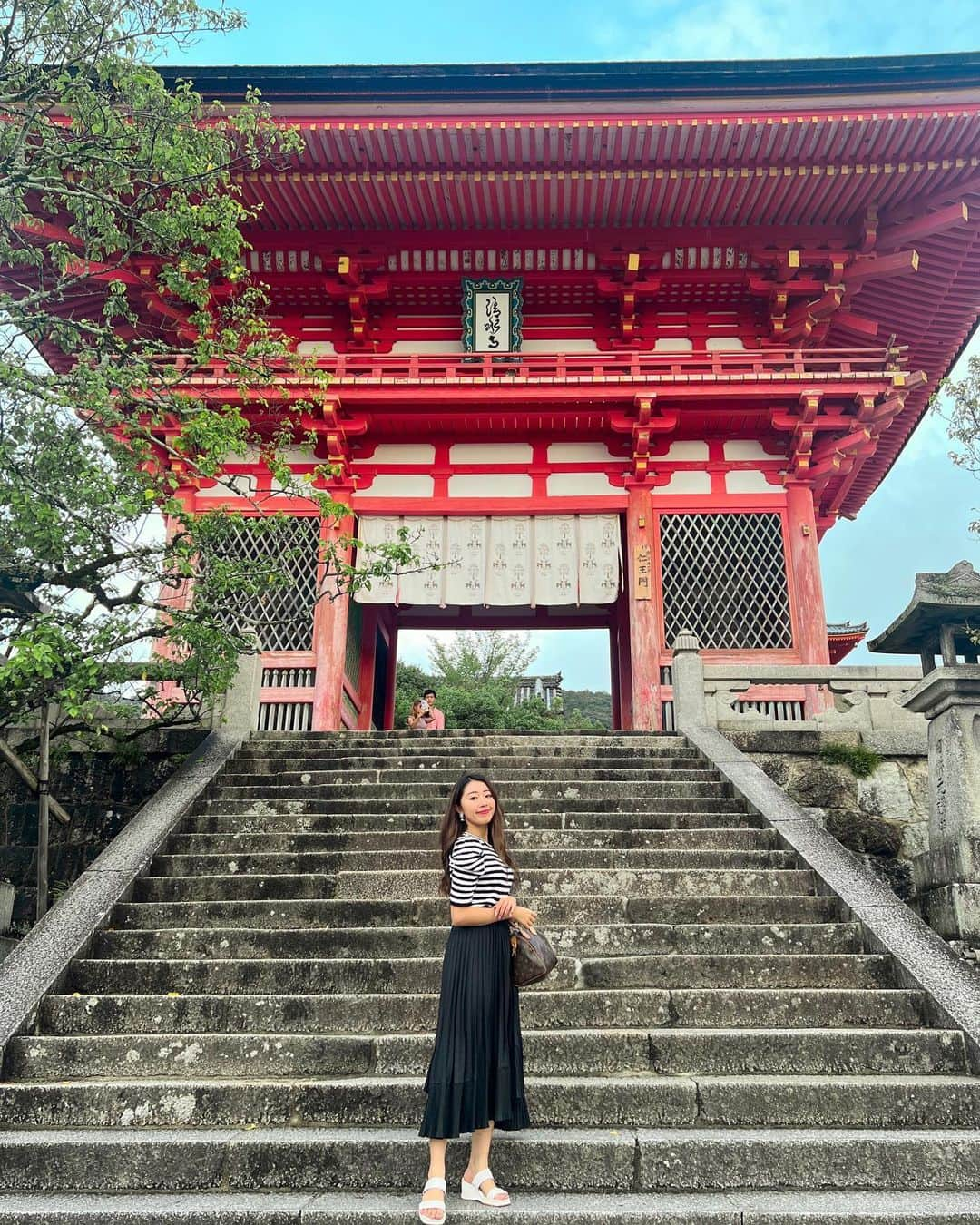 駄原杏里沙のインスタグラム：「. 仕事でちょっくら京都に🤍 久しぶりに#清水寺 行ってきた✨ 京都の雰囲気 ってほんと好きすぎる🫶  #旅行#京都#京都観光  #旅スタグラム#旅行好き  #フリーランス#フリーランスの働き方  #好きな時に好きな場所で #フリーランス女子#観光スポット」