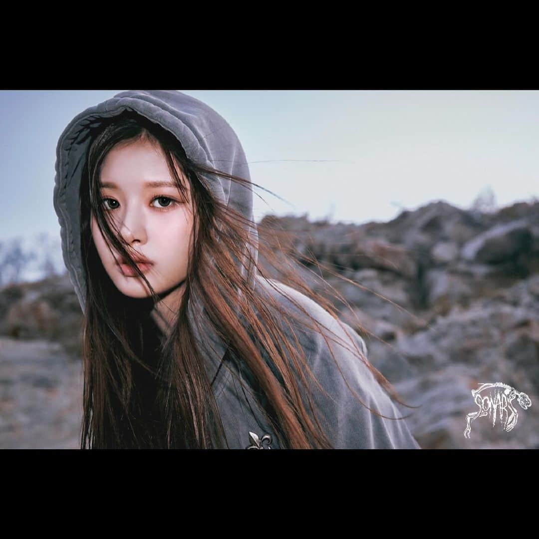 NMIXXさんのインスタグラム写真 - (NMIXXInstagram)「NMIXX 2nd EP ‘Fe3O4: BREAK’  ‘Soñar (Breaker)’ Concept Photo #1 #SULLYOON #설윤 #BAE #배이  PRE-RELEASE DIGITAL SINGLE  ‘Soñar (Breaker)’ ➫ 2023.12.04 18:00 (KST)  2nd EP ‘Fe3O4: BREAK’ ➫ 2024.01.15 18:00 (KST)  #NMIXX #엔믹스 #Fe3O4_BREAK #Soñar」11月29日 0時01分 - nmixx_official