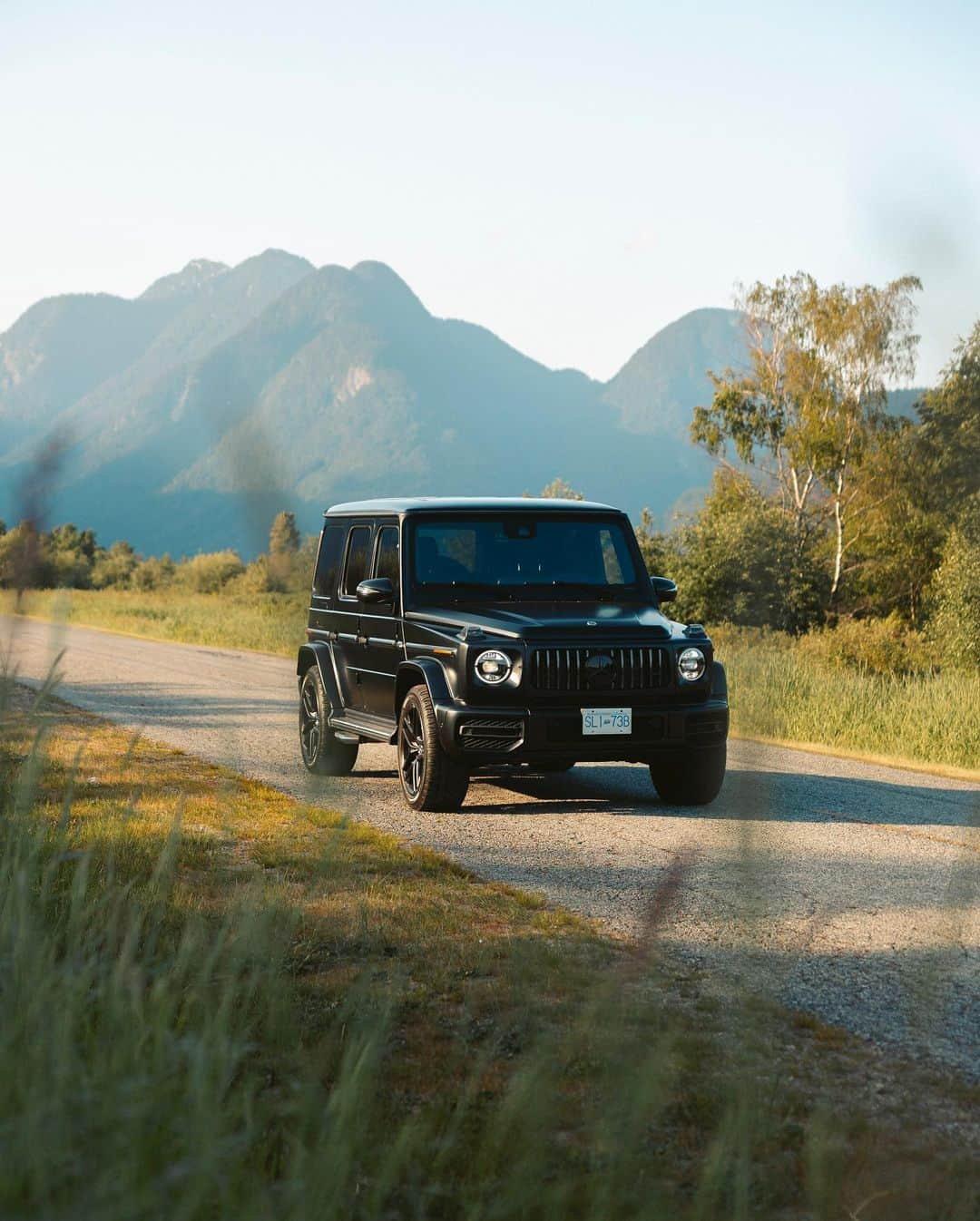 メルセデス・ベンツさんのインスタグラム写真 - (メルセデス・ベンツInstagram)「Is there any better way to start the day than with a scenic morning drive like this?  @itsbigben headed down to Pitt River Valley in British Columbia to experience an incredibly beautiful sunrise and shoot the G-Class for #MBcreator.  #MercedesBenz」11月29日 0時07分 - mercedesbenz