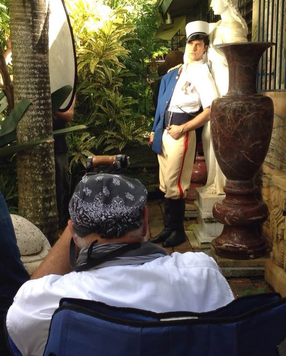 ロベルト・ボッレさんのインスタグラム写真 - (ロベルト・ボッレInstagram)「Backstage of the Vanity Fair cover with @robertobolle @bruce_weber  #unpublished @vanityfairitalia #20yearsanniversary」11月29日 0時32分 - robertobolle