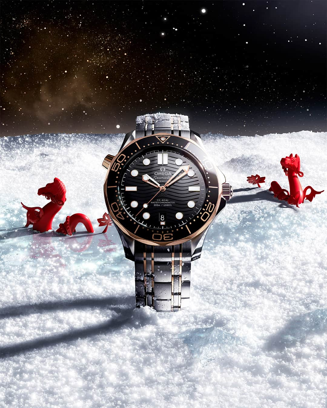 オメガのインスタグラム：「The perfect festive season Seamaster: the Diver 300M in steel and 18K Sedna™ Gold, complete with its own waves.  #OMEGA #OMEGACelebration #Seamaster」