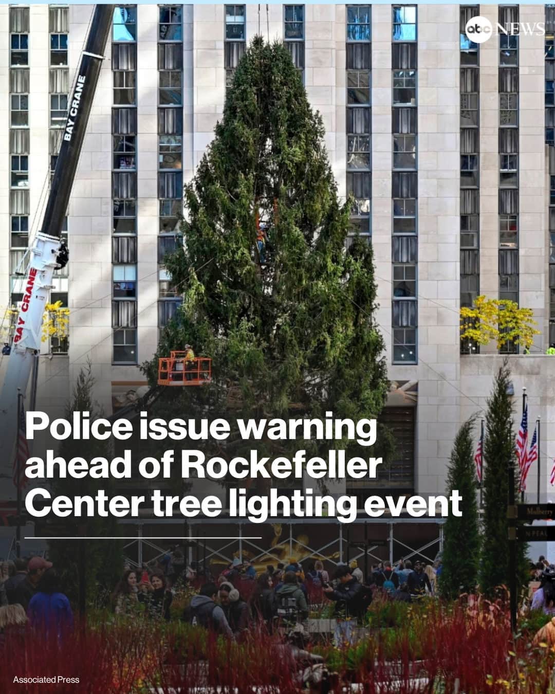 ABC Newsのインスタグラム：「With thousands of people expected to converge on Rockefeller Center for Wednesday evening's Christmas tree lighting ceremony, New York City officials have issued a warning that protests prompted by the Israel-Hamas war could disrupt the annual event. Read more at the link in bio.」