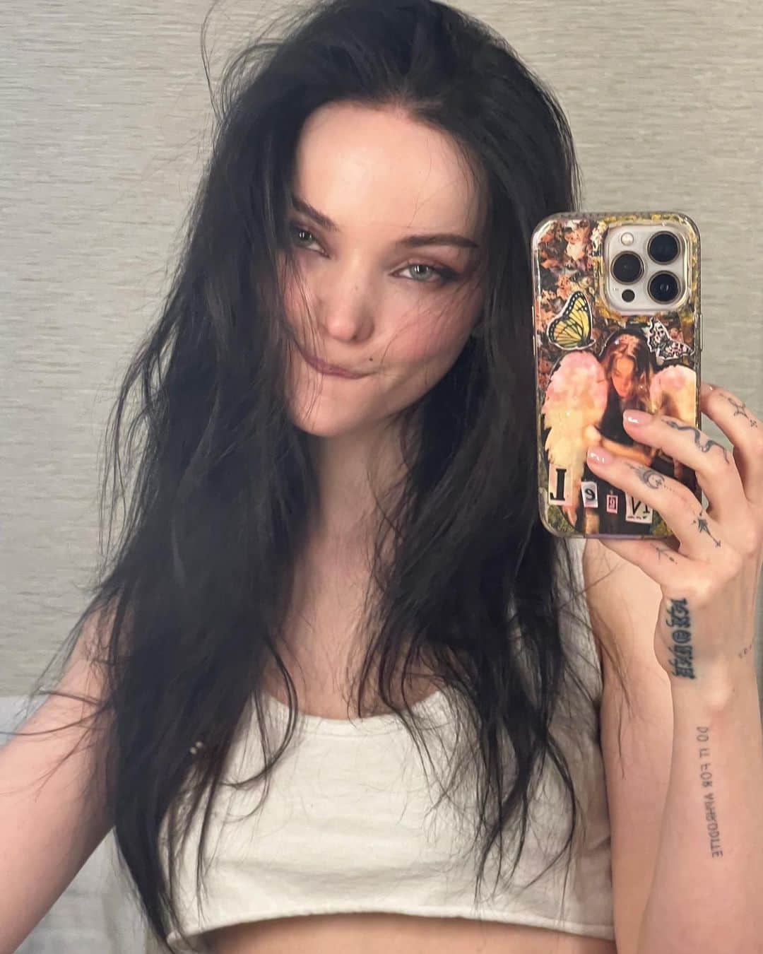 ダヴ・キャメロンのインスタグラム：「hey」