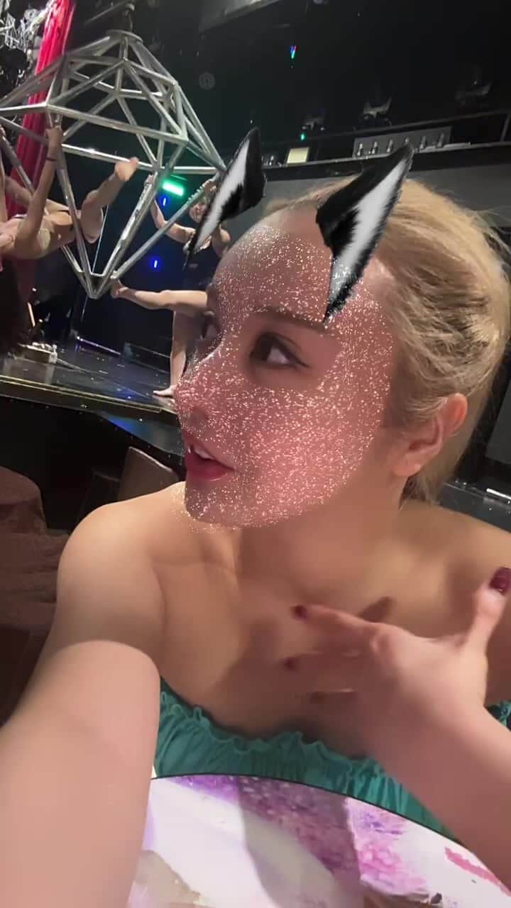 ティファニーのインスタグラム：「あたたかいきもちぽかぽかしあわせ」