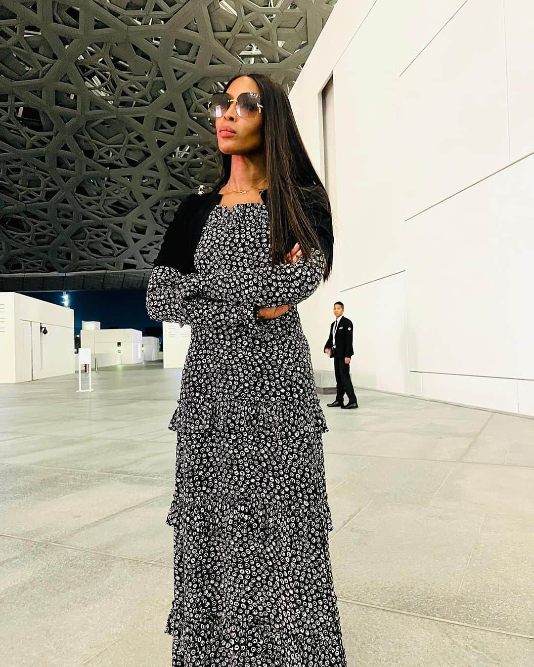 ナオミ・キャンベルさんのインスタグラム写真 - (ナオミ・キャンベルInstagram)「Thank you #ministryoftourism #abudhabi for the exquisite visit to the @louvreabudhabi by  Jean Nouvel 💜 @jeannouveldesign   @abudhabievents @visitabudhabi #inabudhabi #abudhabigp #louvreabudhabi 📸 @hardyindiigo #OmiMedia#」11月29日 3時40分 - naomi