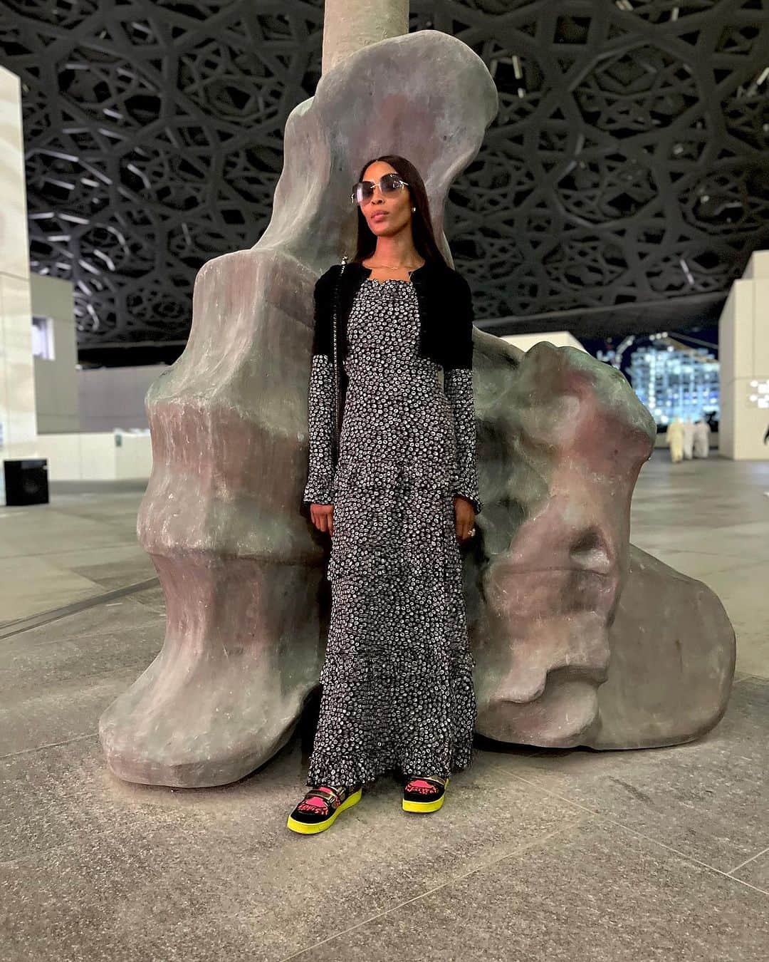 ナオミ・キャンベルさんのインスタグラム写真 - (ナオミ・キャンベルInstagram)「Thank you #ministryoftourism #abudhabi for the exquisite visit to the @louvreabudhabi by  Jean Nouvel 💜 @jeannouveldesign   @abudhabievents @visitabudhabi #inabudhabi #abudhabigp #louvreabudhabi 📸 @hardyindiigo #OmiMedia#」11月29日 3時40分 - naomi