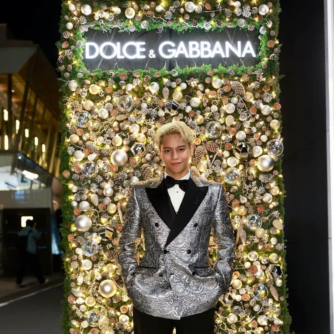 カドサワンレイコさんのインスタグラム写真 - (カドサワンレイコInstagram)「Had a great night at Dolce&Gabbana’s holiday party 🎄 Thank you so much for having me!   @dolcegabbana #DolceGabbana #DGHolidays #ドルチェガッバーナ #DGホリデー #REIKO」11月29日 13時11分 - reiko__official