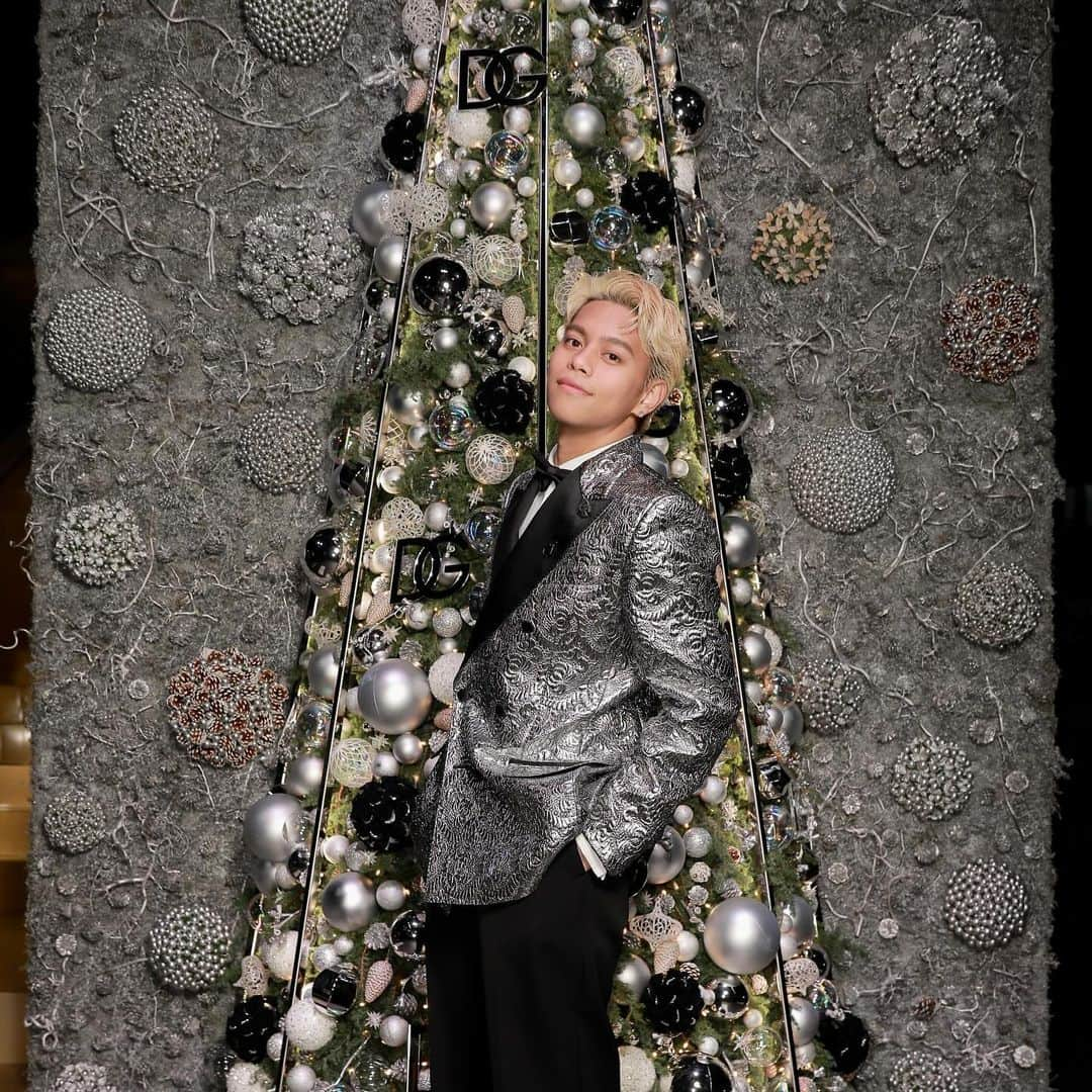 カドサワンレイコのインスタグラム：「Had a great night at Dolce&Gabbana’s holiday party 🎄 Thank you so much for having me!   @dolcegabbana #DolceGabbana #DGHolidays #ドルチェガッバーナ #DGホリデー #REIKO」