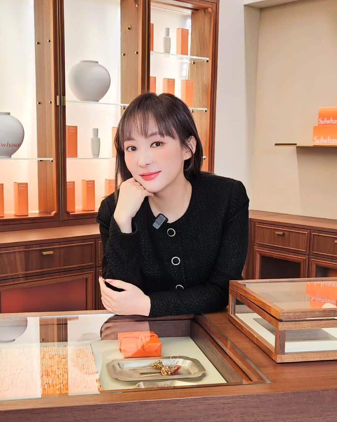 会社員J（会社員Aちゃん）さんのインスタグラム写真 - (会社員J（会社員Aちゃん）Instagram)「メガ割期間残りわずかえですね！ メガ割期間だからこそ、デパコス買いだめしておかないと🧡 ソルファスに気になることありましたら 明日の生配信で全～部聞いちゃってね🥰🧡🧡」11月29日 13時26分 - acyan_dayo