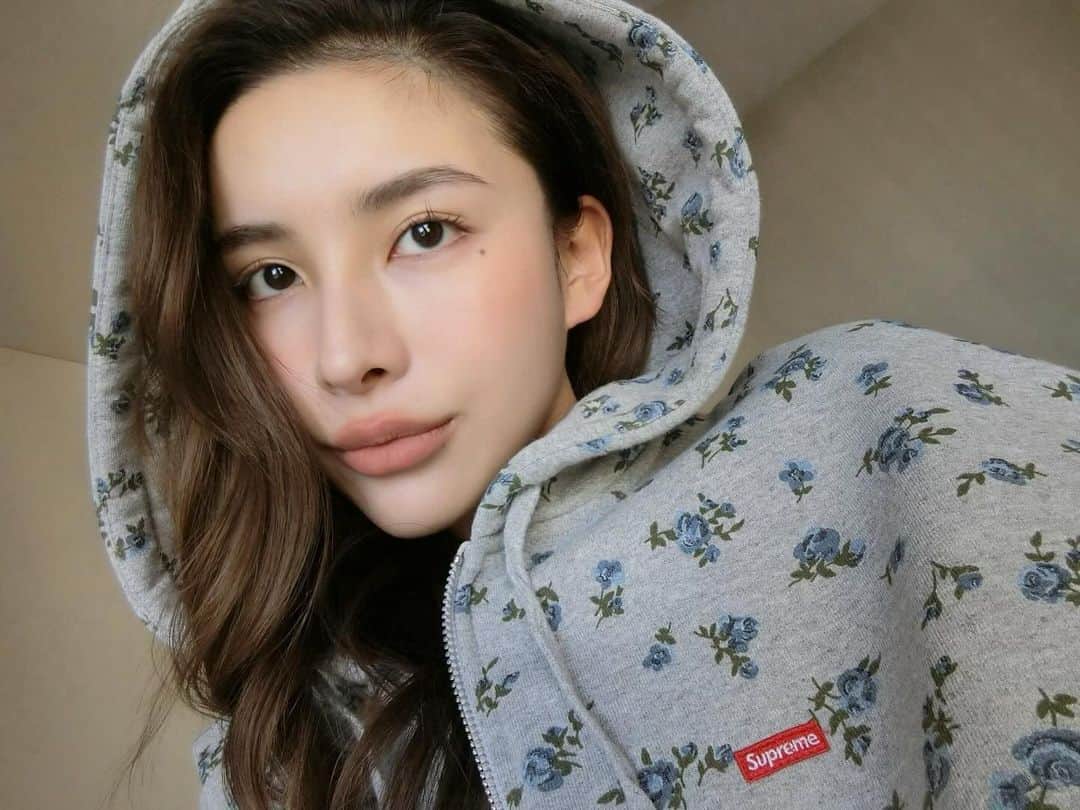 MIRINのインスタグラム：「作ったご飯を美味しそうって言われる時が1番嬉しい(*´-`)久しぶりに自撮りしたから載せちゃえ🏓」