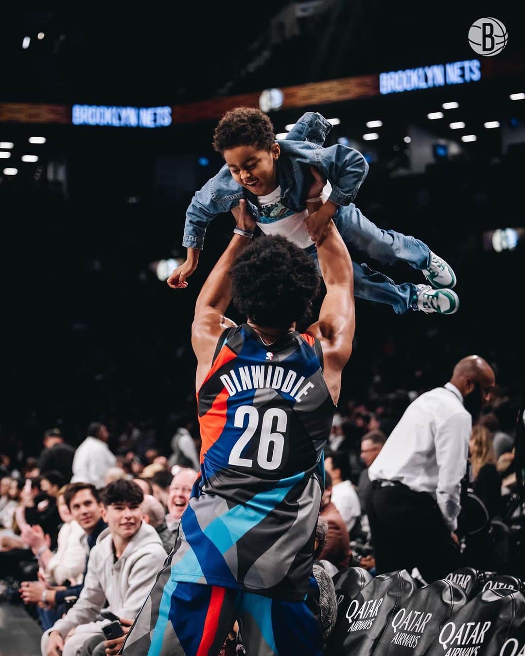 Brooklyn Netsさんのインスタグラム写真 - (Brooklyn NetsInstagram)「Fam 😍」11月29日 14時01分 - brooklynnets