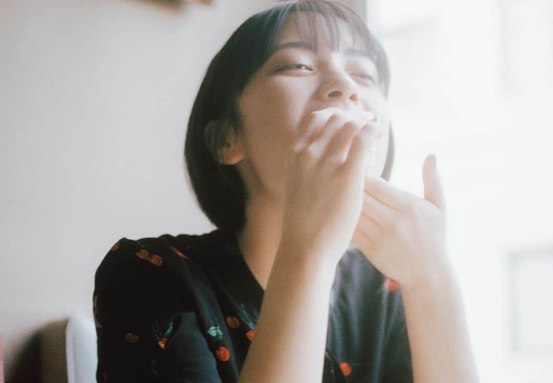 増田彩来さんのインスタグラム写真 - (増田彩来Instagram)「【sara masuda photo relay project】  so much more   11.藤﨑ゆみあ  https://saramasuda.com/smm/627/  #somuchmore #藤﨑ゆみあ #増田彩来  ——— Photographer： Sara Masuda @sara_photo_912  Stylist：Sho Sasaki @shosasaki_  Hair & Make-up：Eri Ito @eri.ito_hairmake  Producer：Atsuya Katabami @bamio_dayo」11月29日 14時10分 - sara_photo_912