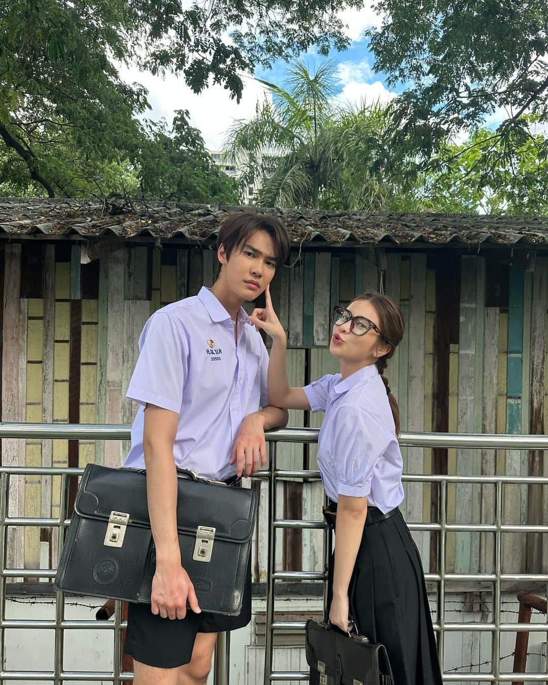 Supassaraのインスタグラム：「💖👦🏻👧🏻Have you seen Episode 7? 😝  @dew_jsu  #BTS #FacelessloveEp7 #Facelesslove #PrimeTH #GMMTV   *Ps. The second picture is not my phone!😂*」
