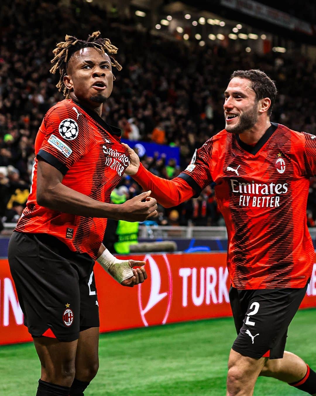 ACミランのインスタグラム：「The moment we've all been waiting for 🔝🇳🇬   #UCL #ACMBVB #SempreMilan」