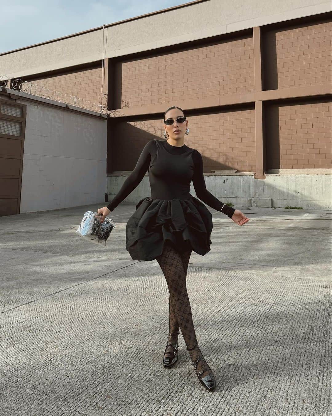 Luisa Fernanda Wさんのインスタグラム写真 - (Luisa Fernanda WInstagram)「Soy el tipo de música que escuchas 🎸」11月29日 7時18分 - luisafernandaw