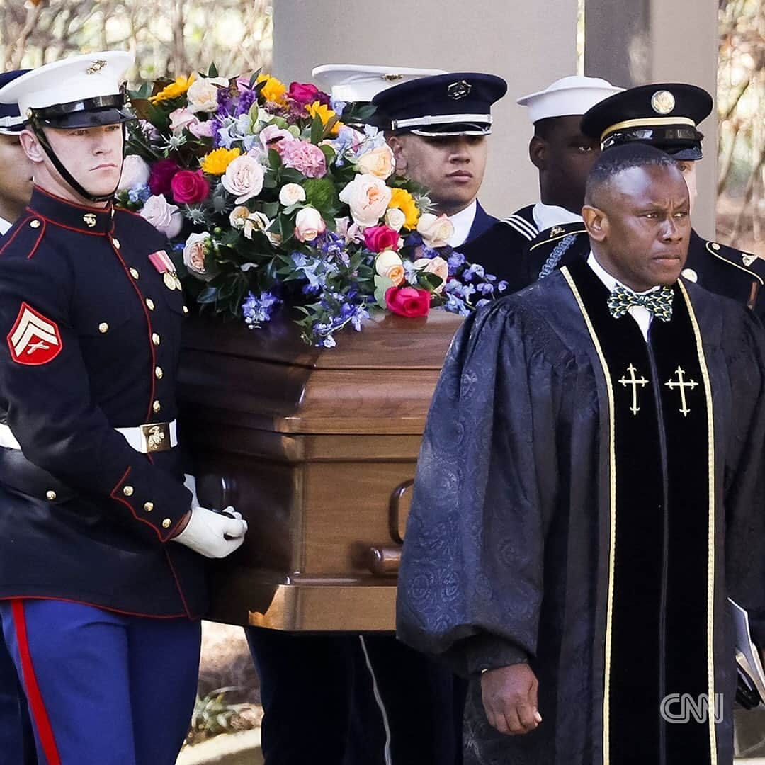 CNNさんのインスタグラム写真 - (CNNInstagram)「Former first lady Rosalynn Carter, the wife of former President Jimmy Carter, died last week at the age of 96.  A tribute ceremony took place Tuesday in Atlanta. Former President Carter, who is 99 and receiving hospice care at home, attended the service.  Guests included President Biden and first lady Jill Biden; Vice President Kamala Harris and second gentleman Doug Emhoff; former President Bill Clinton and former Secretary of State Hillary Clinton; and former first ladies Melania Trump, Michelle Obama and Laura Bush.  Read more at the link in our bio.  📸: Will Lanzoni/CNN | Evelyn Hockstein/Reuters | Brynn Anderson/Pool/Getty Images | Will Lanzoni/CNN | Erik S. Lesser/Pool/Getty Images | Andrew Caballero-Reynolds/AFP/Getty Images | Andrew Caballero-Reynolds/AFP/Getty Images」11月29日 8時06分 - cnn