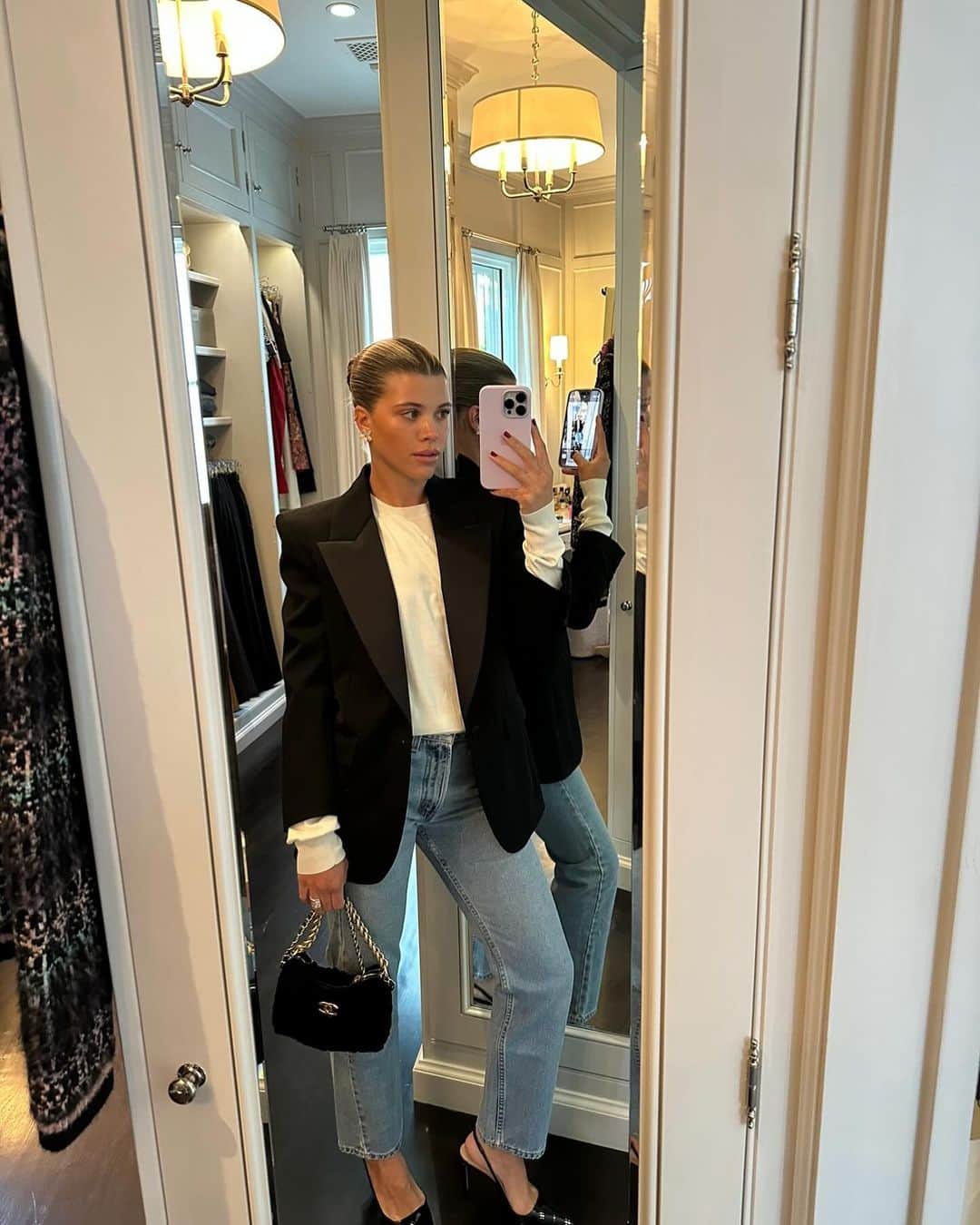 ソフィア・リッチーのインスタグラム：「Favorite time of year 🍂」