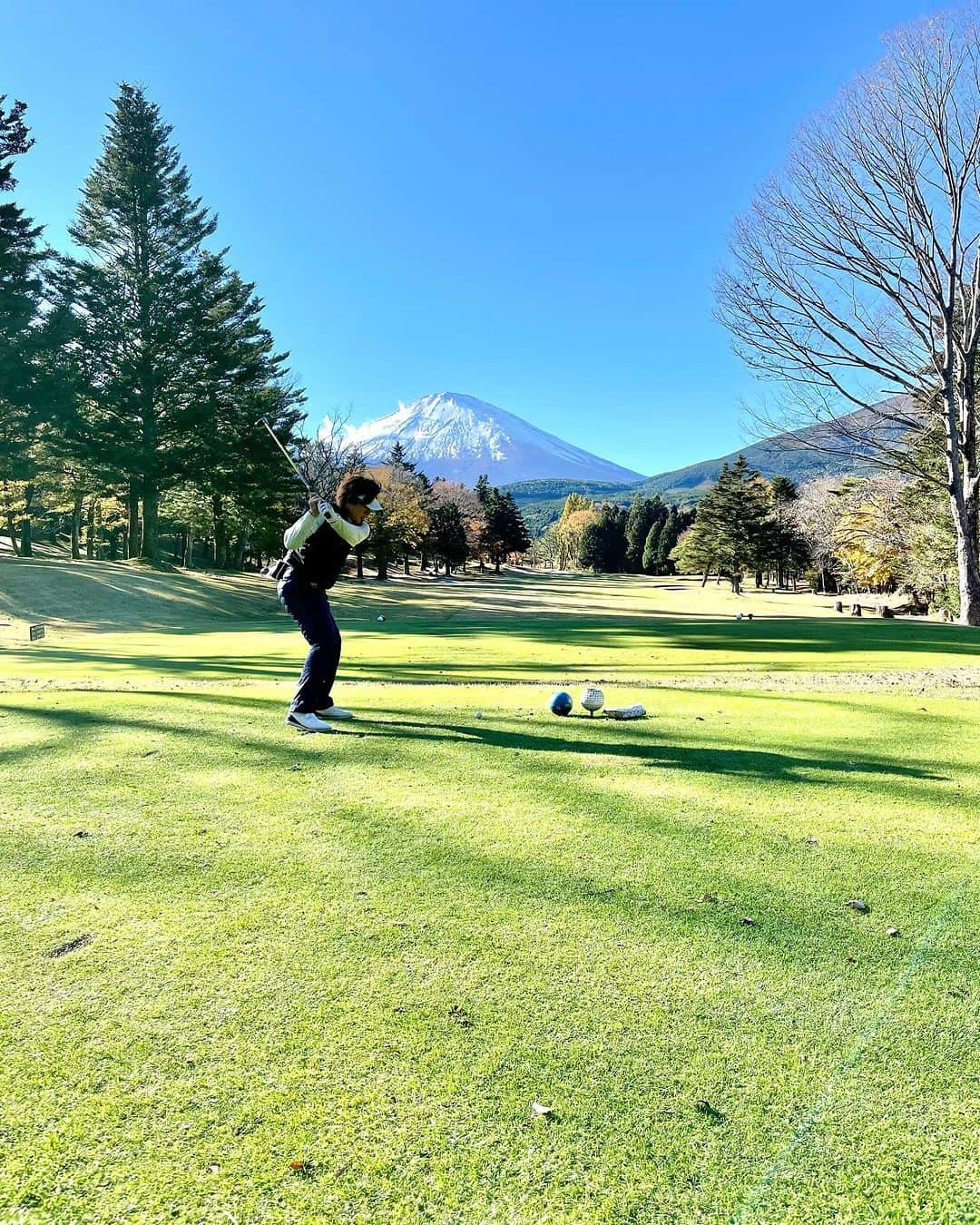 佐藤弘道さんのインスタグラム写真 - (佐藤弘道Instagram)「先日、いつもお世話になっているヨネックスさんからお声を掛けていただき、ソフトテニス界のご関係者が集まる「第3回安道カップ大会」に参加させていただきました。 私も中学3年間はソフトテニス部です(^^)  スタートの出だしでチョロ（涙） その後は開き直ってプレーを続けていたら、気が付けば優勝してしまいました♡ 商品が沢山あり過ぎて、ちょっとビックリしちゃいました(^^) 今後も少しでもソフトテニス業界のお役に立てるように頑張ります！！！」11月29日 8時23分 - satouhiromichi023