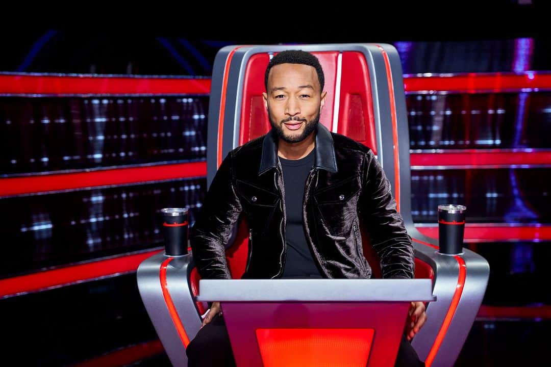 ジョン・レジェンドさんのインスタグラム写真 - (ジョン・レジェンドInstagram)「It's #TeamLegend night over here at #TheVoice Playoffs!」11月29日 9時00分 - johnlegend