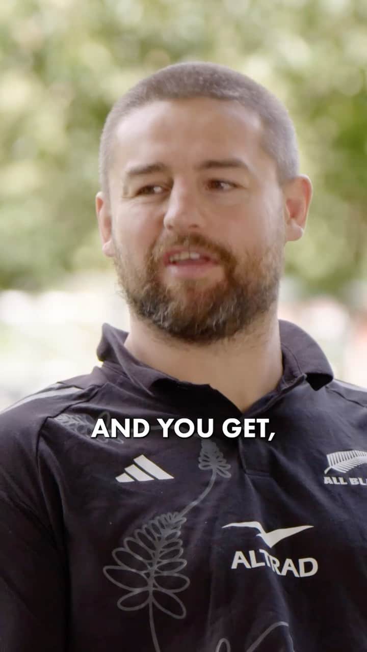 All Blacksのインスタグラム：「The love and support from the families and communities around you 🖤  Check out the latest episode of Switching Positions live on our YouTube channel ▶️  #AllBlacks #INEOS」